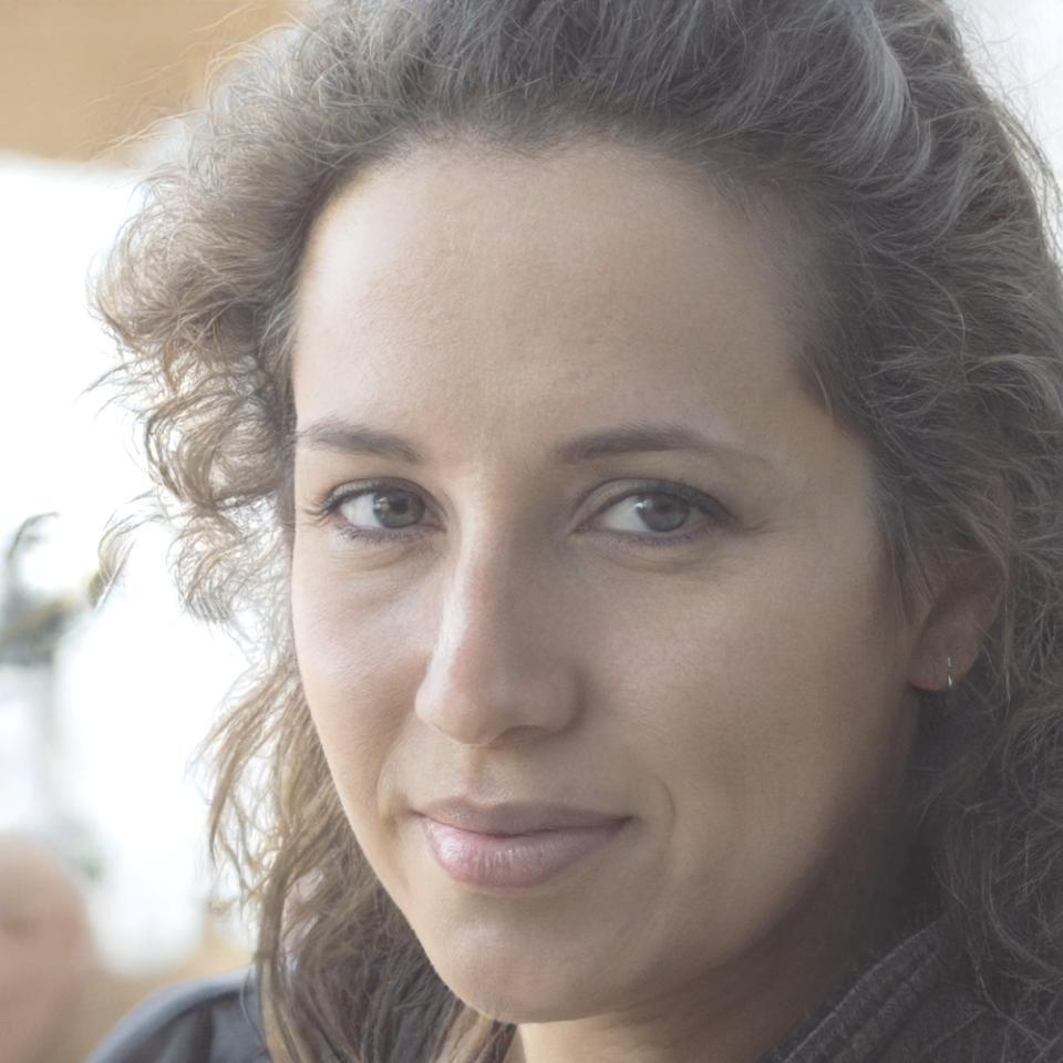 Cordelia Ashworth, Senior Financial Strategist